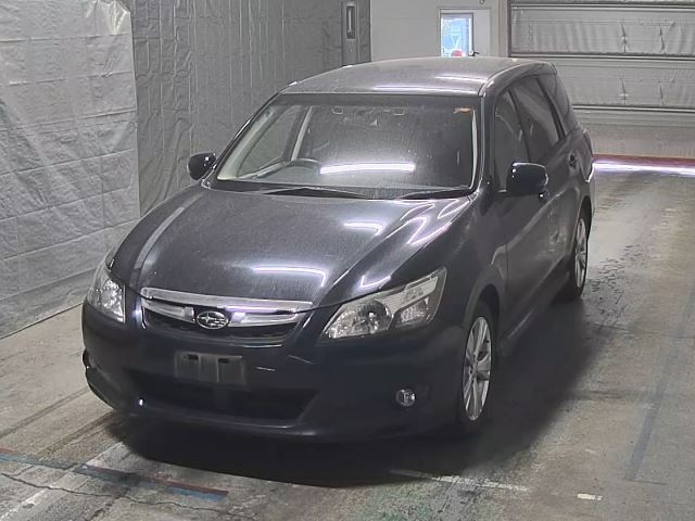 SUBARU EXIGA 2015