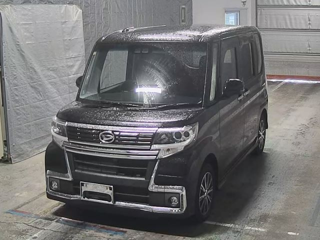DAIHATSU TANTO 2018