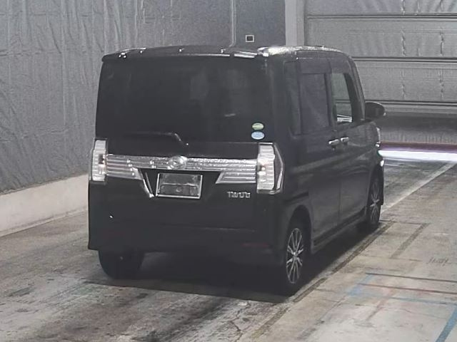 DAIHATSU TANTO 2018