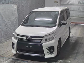 TOYOTA VOXY 2015