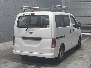 NISSAN NV200 2021