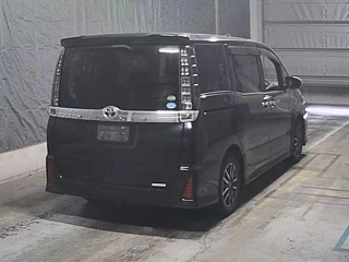 TOYOTA VOXY 2015