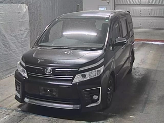 TOYOTA VOXY 2015