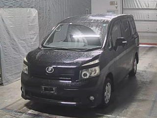TOYOTA VOXY 2009