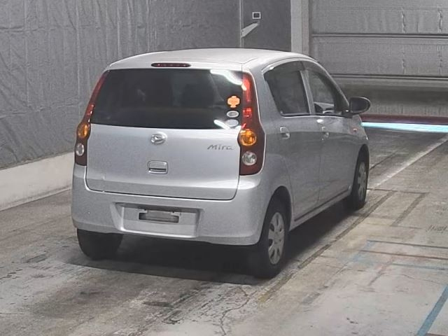 DAIHATSU MIRA 2011