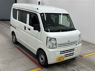 MITSUBISHI MINICAB VAN 2018