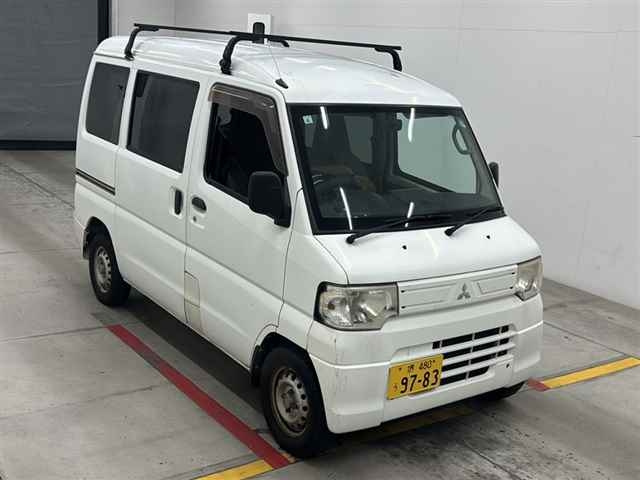 MITSUBISHI MINICAB VAN 2012