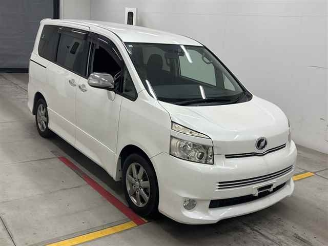 TOYOTA VOXY 2008