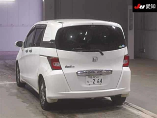 HONDA FREED 2013