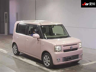 TOYOTA PIXIS SPACE 2014