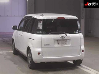 TOYOTA SIENTA 2011