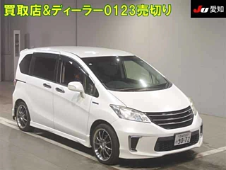 HONDA FREED 2015