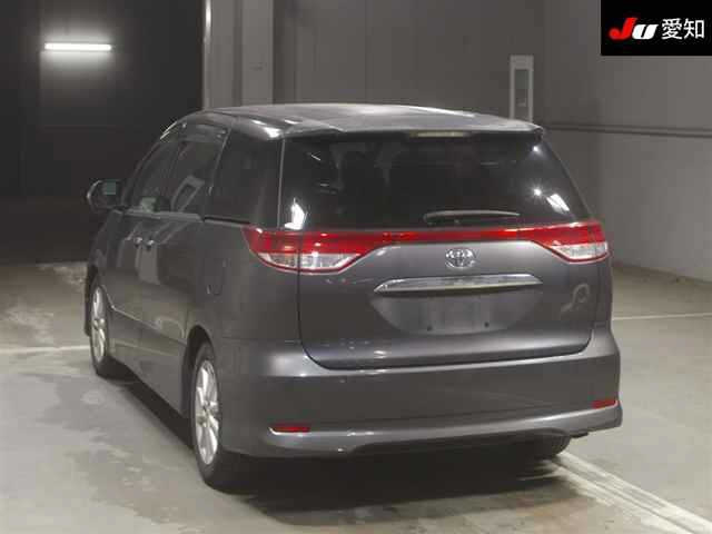 TOYOTA ESTIMA 2010