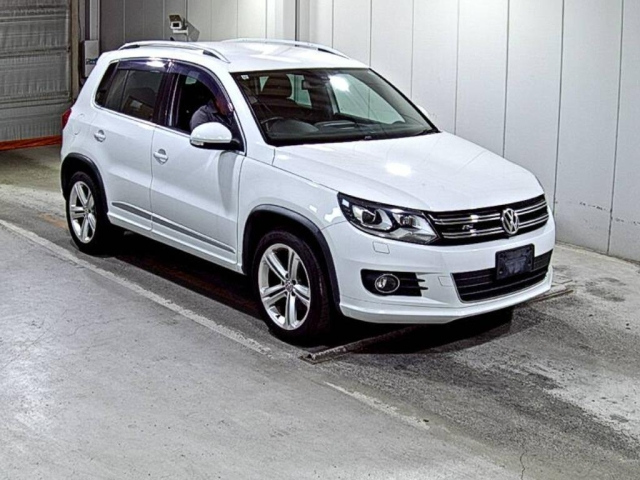 VOLKSWAGEN TIGUAN 2015