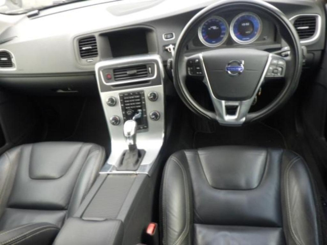 VOLVO S60 2012