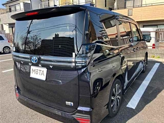 Заказать TOYOTA VOXY