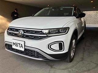 Заказать VOLKSWAGEN T-ROC