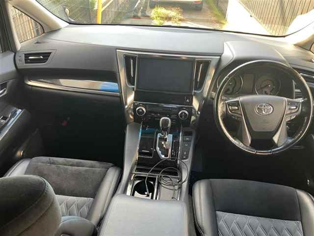 TOYOTA ALPHARD 2017