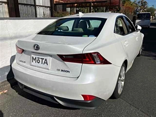 Заказать LEXUS IS