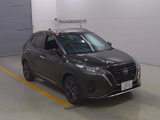NISSAN KIX 2025
