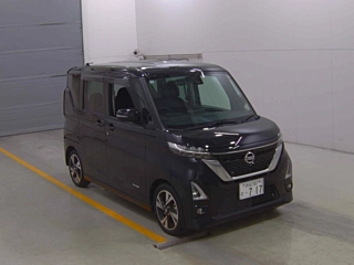 NISSAN ROOX 2021