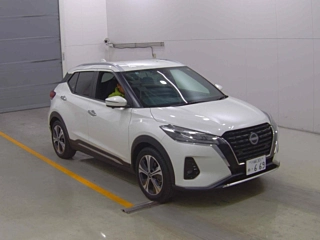 NISSAN KIX 2025