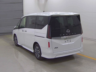 NISSAN SERENA 2023