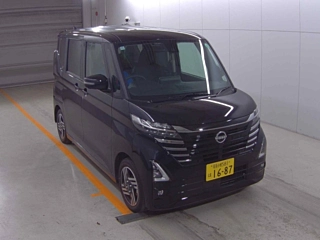NISSAN ROOX 2024