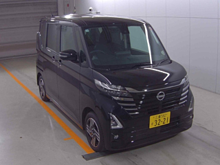 NISSAN ROOX 2025
