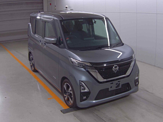 NISSAN ROOX 2020