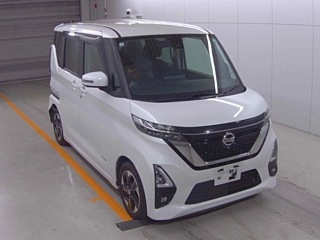 NISSAN ROOX 2021