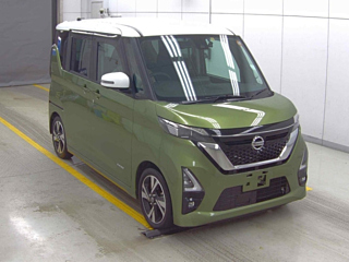 NISSAN ROOX 2023