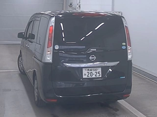 NISSAN SERENA 2011