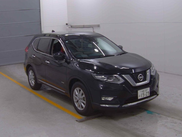 NISSAN X-TRAIL
