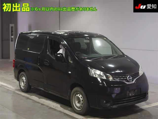 NISSAN NV200 2018