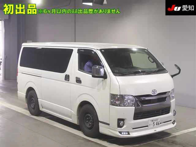 TOYOTA HIACE VAN