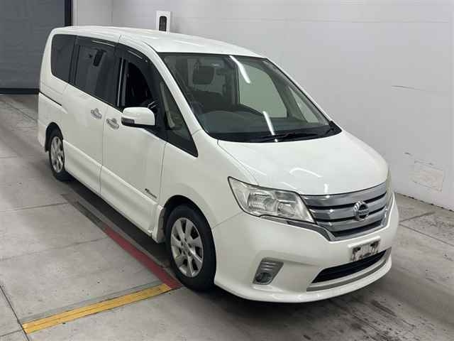 NISSAN SERENA 2012