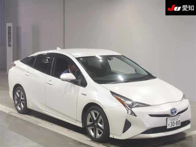TOYOTA PRIUS 2016