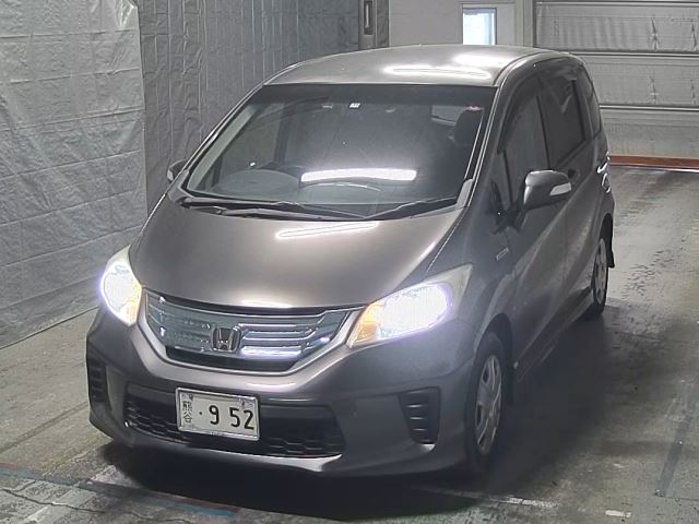 HONDA FREED 2013