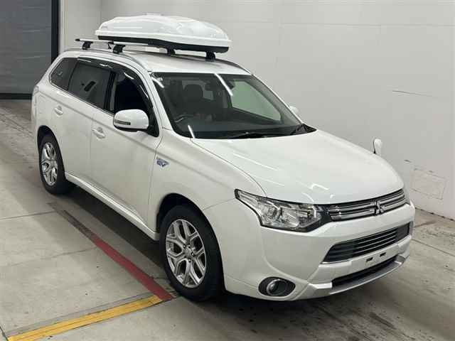 MITSUBISHI OUTLANDER PHEV 2014