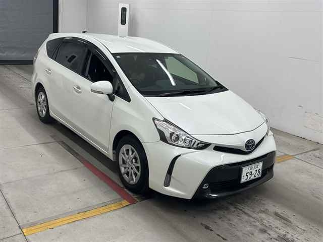 TOYOTA PRIUS ALPHA 2020