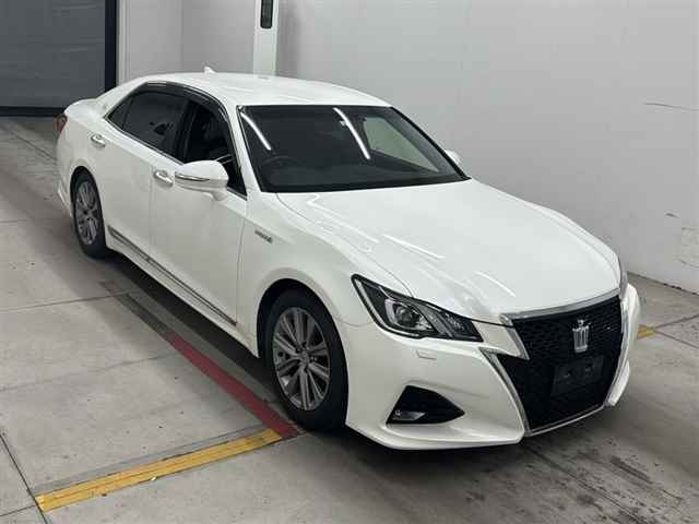 TOYOTA CROWN 2016