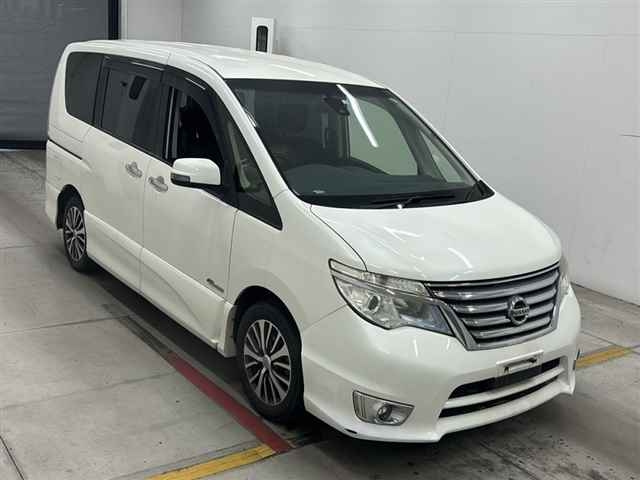 NISSAN SERENA 2014