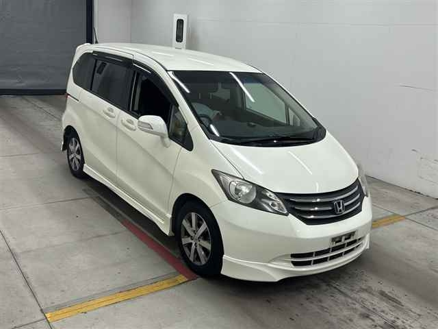 HONDA FREED 2010