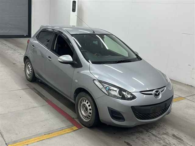 MAZDA DEMIO 2012