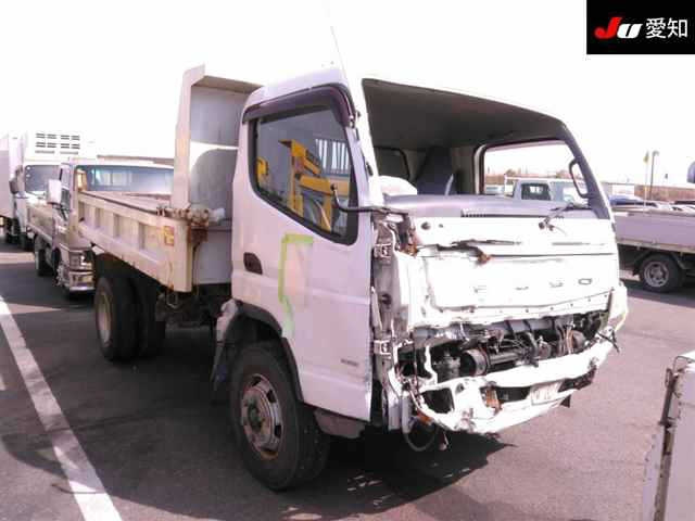 MITSUBISHI FUSO TRUCK 2015