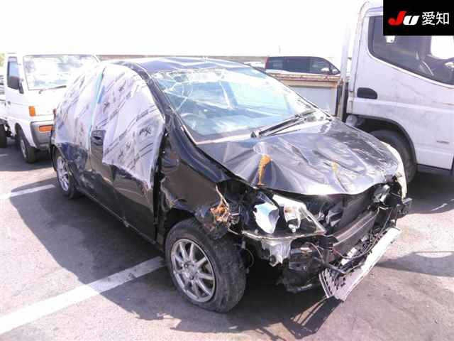TOYOTA VITZ 2012