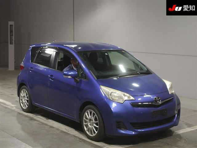 TOYOTA RACTIS 2011
