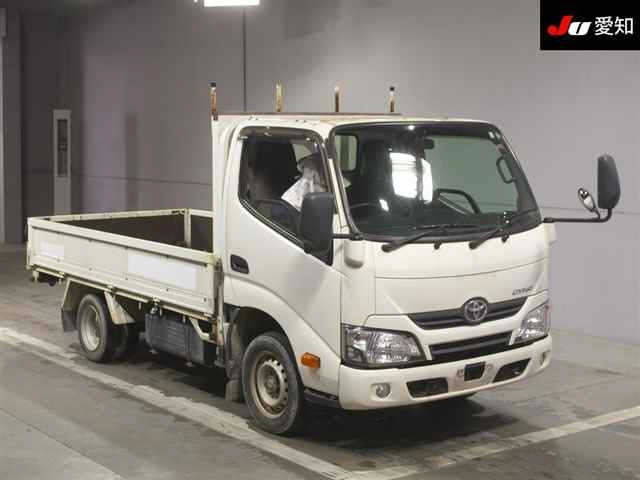 TOYOTA DYNA 2019