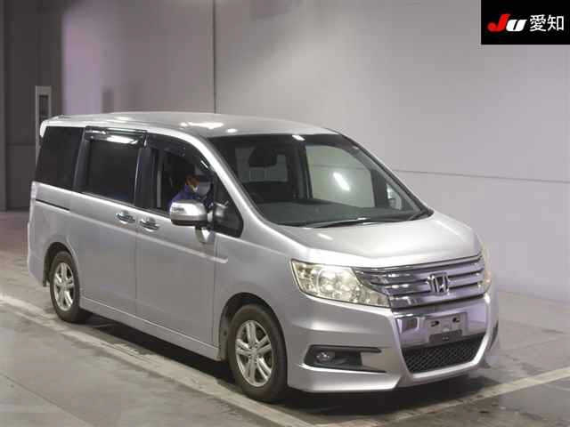 HONDA STEP WAGON 2012
